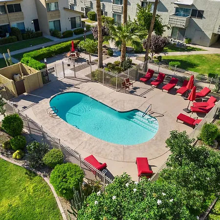 Top-Notch 2Br Spacious Condo With Shared Pool